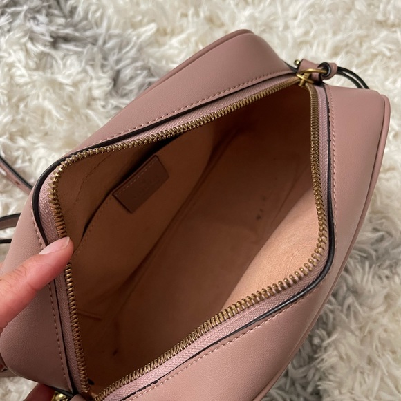 Gucci GG MARMONT SMALL MATELASSÉ SHOULDER BAG - Picture 9 of 9